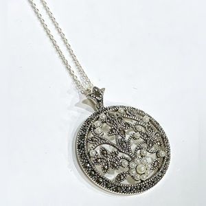Sterling Silver 925 Pendant and Chain